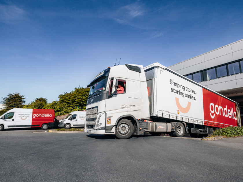 Gondella delivery fleet with refrigerated truck and vans showing branded livery at distribution center