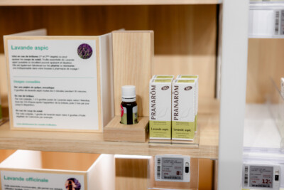 Gondella shelving displaying Pranarom lavender essential oil products in health & beauty retail environment